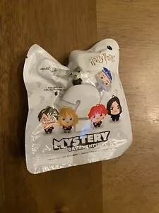 2019 Hallmark Harry Potter Mystery Ornament SEALED@ - Picture 1 of 4