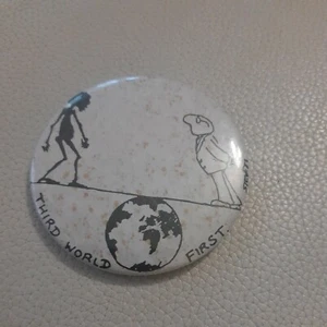 Primera insignia vintage del tercer mundo - Imagen 1 de 3