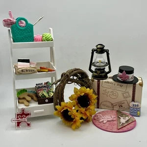 Barbie Bastelshow/Bauernmarkt, Outdoor BBQ Essen & Badminton, Puppe & Stuhl Set - Bild 1 von 8