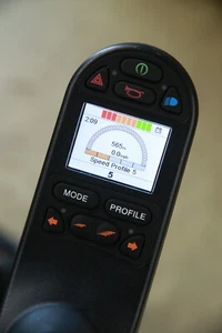 Joystick COMPLETAMENTE TESTATO D51626.06 per sedie elettriche - RNET Quickie Zippie Permobil - Foto 1 di 17