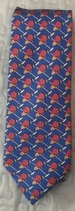 Ralph Lauren Cravatta Uomo, Guanti Casco Equitazione Rosso Mallet, Seta - Foto 1 di 11