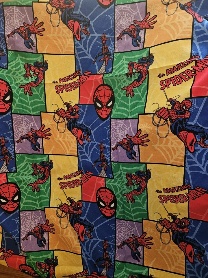 Marvel Spiderman 2004 Springs Indus tela estilo cómic 2,5 yardas X 45" de ancho Foto 1 de 4