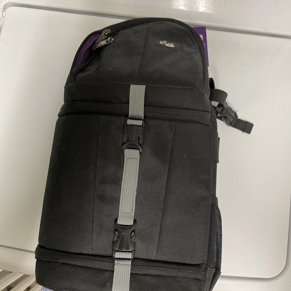 Altura Photo Camera Sling Backpack for DSLR (Canon Nikon Sony Pentax) - Image 1 of 3