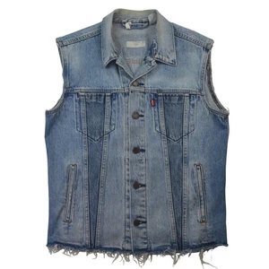 Gilet Levi's Altered Trucker Denim Invecchiato Orlo Grezzo Blu Uomo Taglia M - Foto 1 di 9