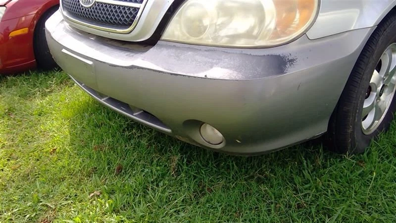 Parachoques delantero para Kia Sedona 02-05 OEM Foto 1 de 4