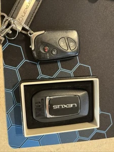 Lexus Key Fob Upgrade Kit (Fits Various Models 2005-2020) - Picture 1 of 3