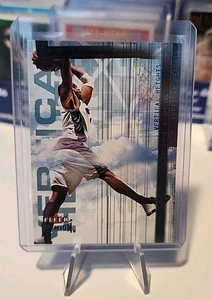 Fleer Premium 01-02 Vince Carter Vertical Heights Insert MT - Bild 1 von 2