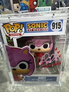 Amy 915 Comic Con FUNKO POP Sonic the Hedgehog SIGNIERT von Lisa Ortiz - Bild 1 von 5
