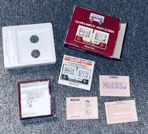 Juego y reloj Nintendo MW-56 multipantalla Mario Bros. 1983 vintage con caja e insertos - Imagen 1 de 10