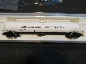 N - Atlas 37121 - 33000 Gal Tank Car, Cumberland Corp 17154 LN / Rapido - Picture 1 of 2