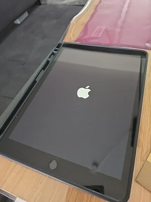 Apple iPad 6. Generation 32GB Wi-Fi - Bild 1 von 3