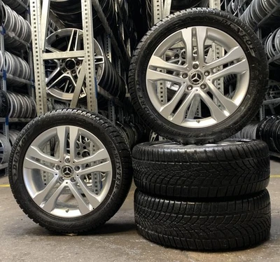 4x Original Mercedes-Benz Winterräder 235/50 R18 97V - für GLA X156 2447 - Bild 1 von 3