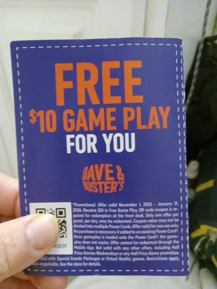 Новые бесплатные игровые карты Dave and Buster's на 10 долларов, стоимость 230 долларов, в которую вы можете играть  - Изображение 1 из 1