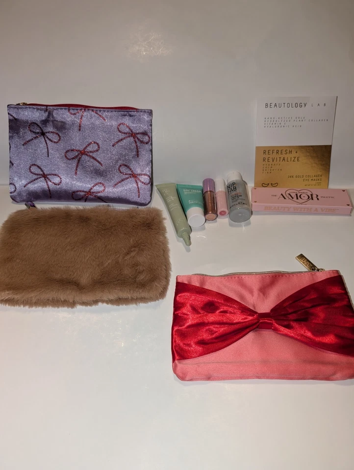 ¡3 bolsas de maquillaje Ipsy con 5 artículos de maquillaje! Tarte, Neogen... Foto 1 de 1