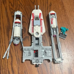Lego Starfighter mit roten und grauen Akzenten - Bild 1 von 5