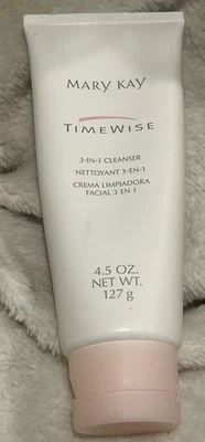 MARY KAY TIME WISE 3 IN 1 CLEANSER 4.5 OZ - Image 1 of 4