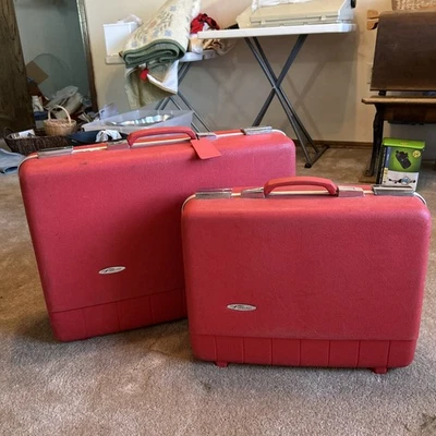 Vintage 60s/70s A pair Of Red Forecast Hard Shell luggage VERY CLEAN INTERIOR - Image 1 of 4