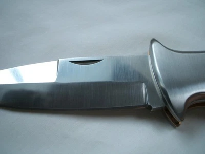 EXTREMELY RARE Vintage Al Mar SERE Large Folding knife.  Serial # 058.  Un-used. - Image 1 of 4