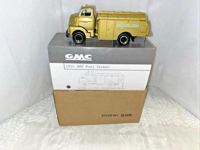 TEXACO First Gear Equilon El Dorado Refinery Plant 1952 GMC Tanker Truck 19-2336 - Image 1 of 4