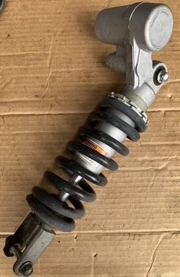 AMORTIGUADOR AMORTIGUADOR TRASERO ORIGINAL OEM 1999-07 SUZUKI HAYABUSA GSXR1300 Foto 1 de 4