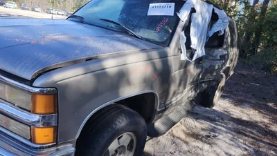 1999 雪佛兰 Tahoe 5.7L 发动机电机原始设备制造商 142K 英里 (LKQ ~439412446) — 第 1/4 张图片