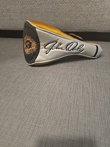 JOHN DALY HEAD COVER BLACK WITH GOLD 22 Degree Slip On (A85) - Picture 1 of 3