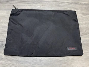 TUMI Pochette Nera con Zip Lato Morbido Custodia da Viaggio Borsa da Toilette - Foto 1 di 9