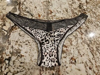 Verdadero Vintage Victoria Secret Muy Sexy Satén y Malla Itsy Mini Panty Mediano Foto 1 de 3