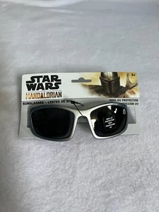 NEW Star Wars The Mandalorian KIDS Silver 100% UV Protection Sunglasses Age 3+ - Picture 1 of 2