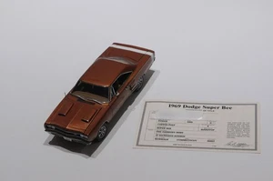 DANBURY MINT 1969 DODGE SUPER BEE HARDTOP COPPER YELLOW SCALE 1:24 WITH COA NO B - Picture 1 of 9