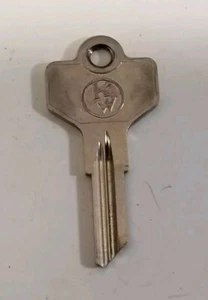 Kenkworth Key Blank Nickel Original Vintage Rare New Old Stock Marked KW - Picture 1 of 6