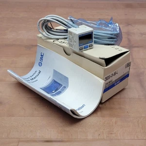 SMC ZSE30-01-65-L Pressure Switch, -100 To 100 KPA, PNP Output, R1/8 M5 Female - Picture 1 of 8