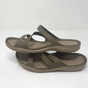 Sandalias Crocs para mujer Swiftwater con tiras marrones cómodas toboganes para mujer 10 zapatos - Imagen 1 de 5