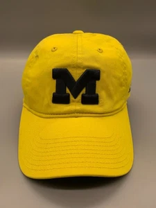 Michigan Wolverines Sombrero Gorra Correa Trasera Amarillo Adidas NCAA Fútbol Logo JUVENTUD - Imagen 1 de 14