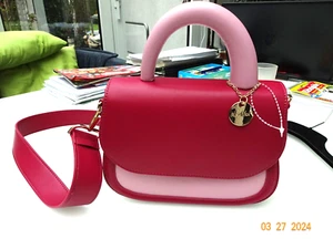 Handtasche Damen Umhängetasche in fuchsia/rosa von Alex Max 21x17x8 cm Leder NEU - Bild 1 von 3