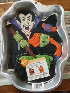 1999 Wilton Retired Monster Party Cake Baking Pan 2105-2039 +Decorating Pamphlet - Picture 1 of 3