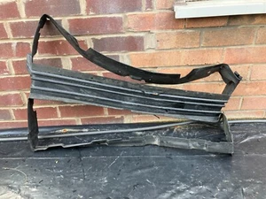 RANGE ROVER EVOQUE DISCOVERY L551 L550 RADIATOR AIR DUCT GUIDE K8D2-8A108- AD - Picture 1 of 5