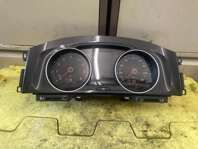 Cuadro de instrumentos velocímetro Volkswagen Golf MK7 GTI 2013-2016 5G1920656 Foto 1 de 3