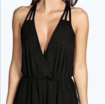 Boohoo 黑色连身裤,尺寸 US4,弹力腰身,拉裤式 — 第 1/4 张图片