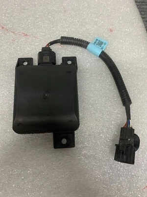 OEM 2020 2021 Kia Soul Right RH Sensor Radar Unit W/ Harness Rear (99150-K0100) - Image 1 of 4