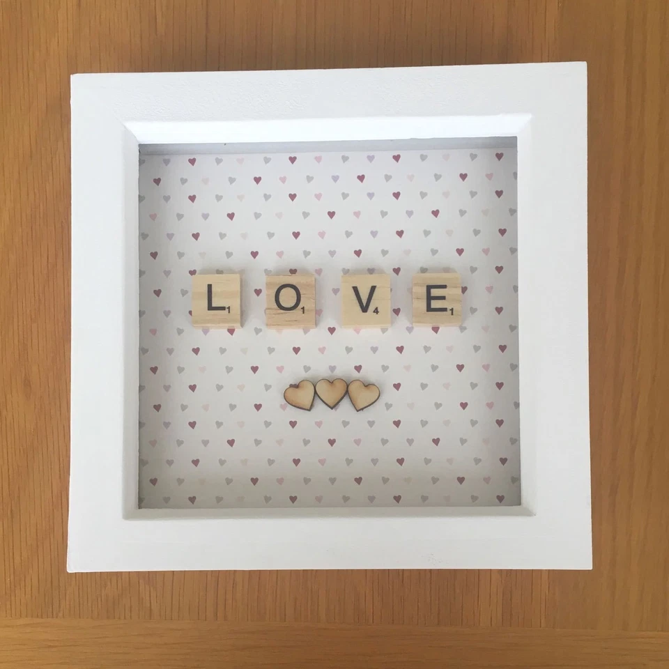 SCRABBLE TILE 3D box frame REGALO para novia / esposa / pareja / San Valentín / compromiso Foto 1 de 1