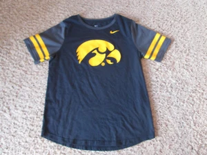Unique NIKE Iowa Hawkeyes Jersey Shirt mesh sleeves Adult WOMENS or Youth XL - Foto 1 di 5