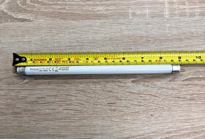 T4 Fluorescent Tube 6W 4000K Cool White – 218mm (232mm incl. pins) - Image 1 of 2