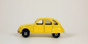 Matchbox 1970 Citroen 2CV Giallo senza confezione - Foto 1 di 3