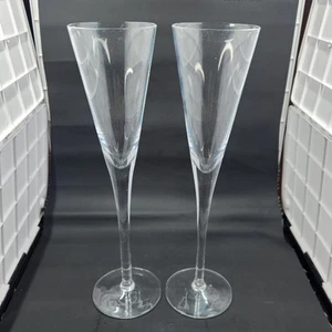 Pair of WILLIAM YEOWARD AMERICAN BAR CRYSTAL LILLIAN CHAMPAGNE FLUTE - Picture 1 of 3