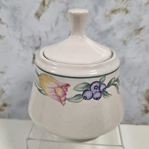 Oneida Select Collection Tulip Garden Sugar Bowl with Lid - Read - Picture 1 of 6