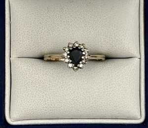 Lovely 9ct Gold Pear Shaped Sapphire & Diamond Cluster Ring. Size L. London 1982 - Picture 1 of 14