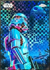 2025 Topps Chrome Star Wars 🔥 STORMTROOPER X-Fractor Kyber Light 04 /10 (SSP) - Picture 1 of 6