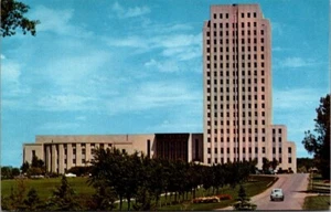 EDIFICIO DEL CAPITOLIO DEL ESTADO Rascacielos de las Praderas BISMARCK, ND Postal - Imagen 1 de 2
