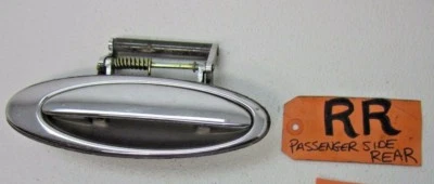 INFINITI Q45 MAÇANETA TRASEIRA DIREITA TRASEIRA EXTERNA RR RH CROMADA LATERAL DO PASSAGEIRO CARRO - Imagem 1 de 2